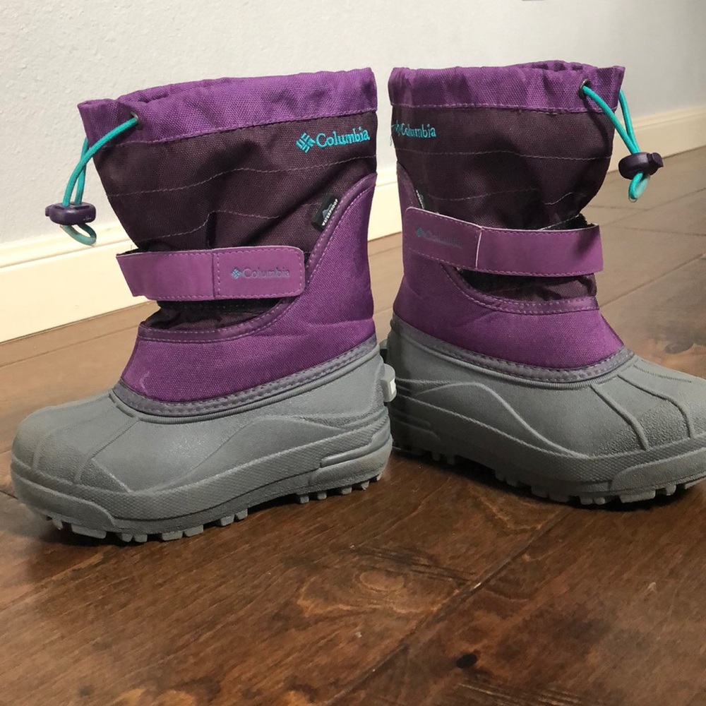 Girls Columbia waterproof snow boots